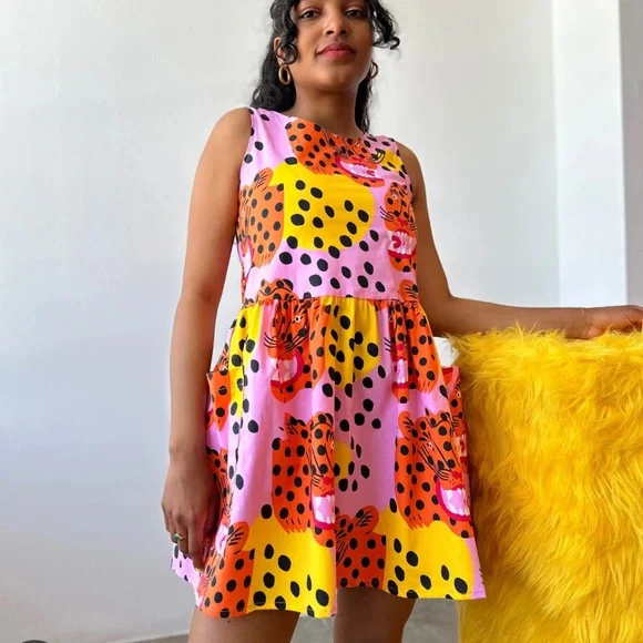 NWT NOOWORKS Micotti Cat Big Pocket Dress - Picture 2 of 3